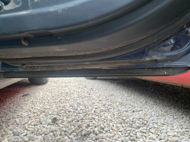 bontott AUDI A4 B6 Jobb hátsó Ajtó (Üres lemez)