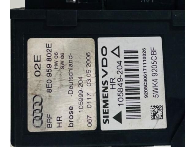 bontott AUDI A4 B6 Jobb hátsó Ajtózár Motor