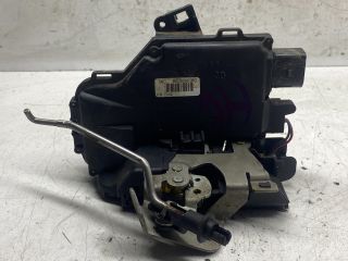 bontott AUDI A4 B6 Jobb hátsó Ajtózár