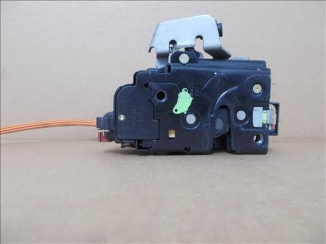 bontott AUDI A4 B6 Jobb hátsó Ajtózár