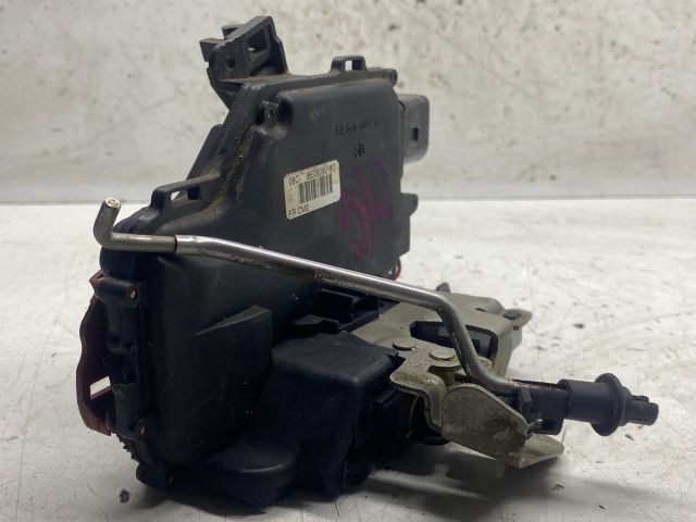 bontott AUDI A4 B6 Jobb hátsó Ajtózár