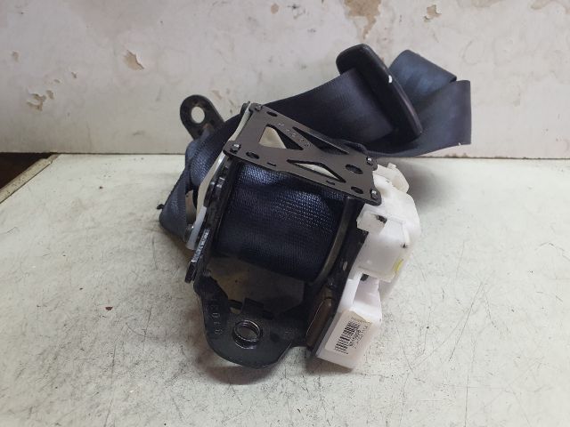 bontott AUDI A4 B6 Jobb hátsó Biztonsági Öv