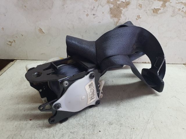 bontott AUDI A4 B6 Jobb hátsó Biztonsági Öv