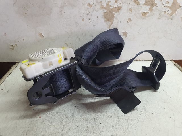 bontott AUDI A4 B6 Jobb hátsó Biztonsági Öv