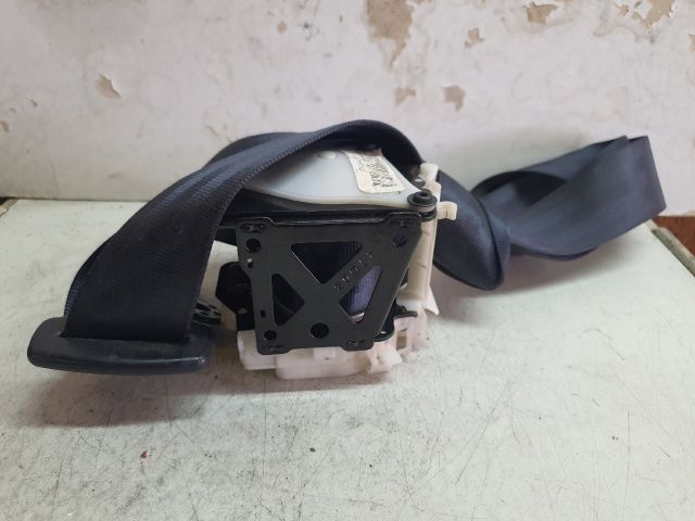 bontott AUDI A4 B6 Jobb hátsó Biztonsági Öv