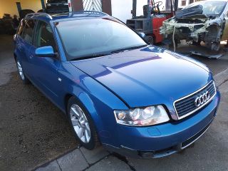 bontott AUDI A4 B6 Jobb hátsó Gumikéder