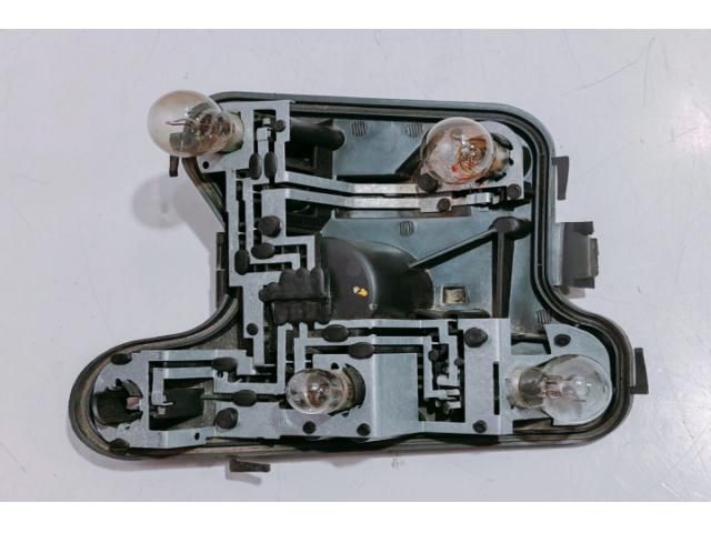 bontott AUDI A4 B6 Jobb Hátsó Lámpa Foglalat