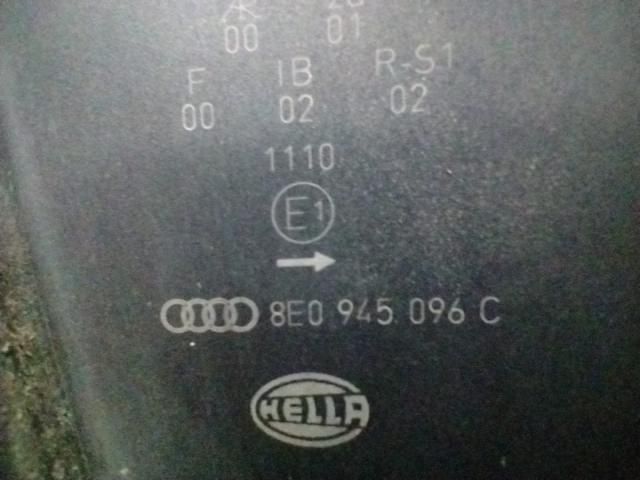 bontott AUDI A4 B6 Jobb Hátsó Lámpa