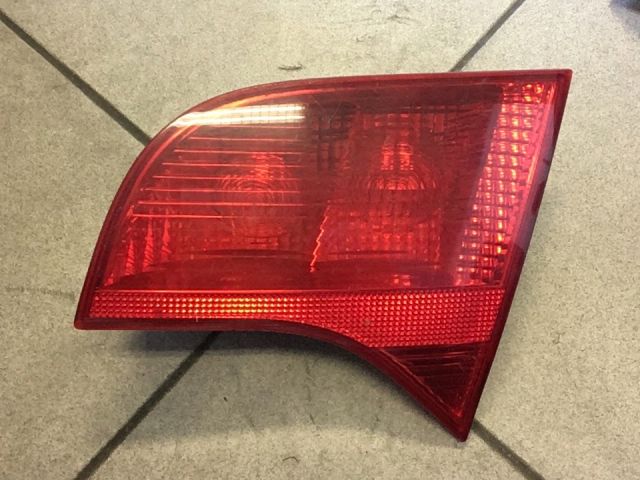 bontott AUDI A4 B6 Jobb Hátsó Lámpa