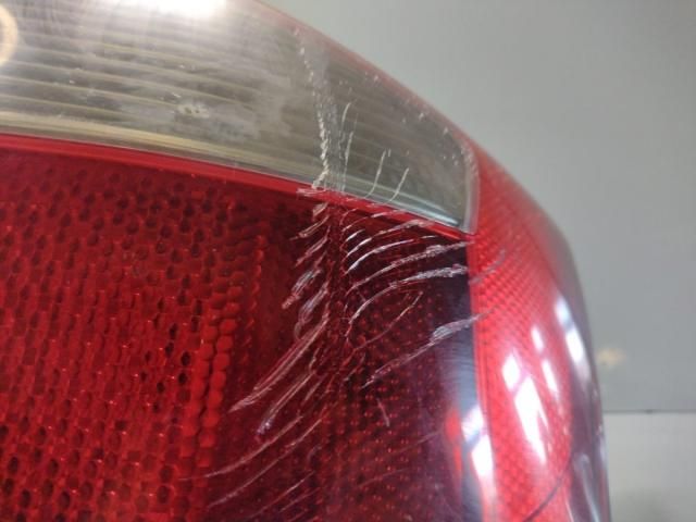bontott AUDI A4 B6 Jobb Hátsó Lámpa