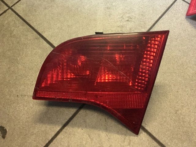 bontott AUDI A4 B6 Jobb Hátsó Lámpa