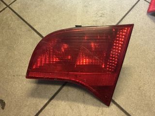 bontott AUDI A4 B6 Jobb Hátsó Lámpa