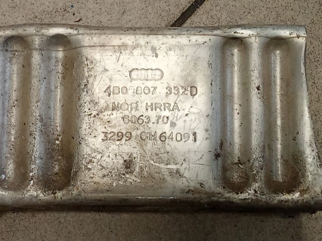 bontott AUDI A4 B6 Jobb hátsó Lökhárító Merevítő (Fém)