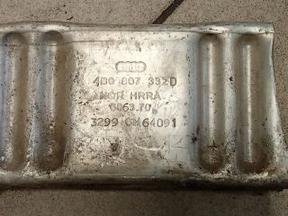 bontott AUDI A4 B6 Jobb hátsó Lökhárító Merevítő (Fém)