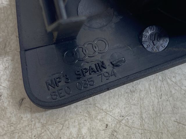 bontott AUDI A4 B6 Jobb hátsó Magassugárzó Hangszóró