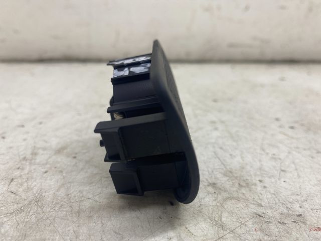 bontott AUDI A4 B6 Jobb hátsó Magassugárzó Hangszóró