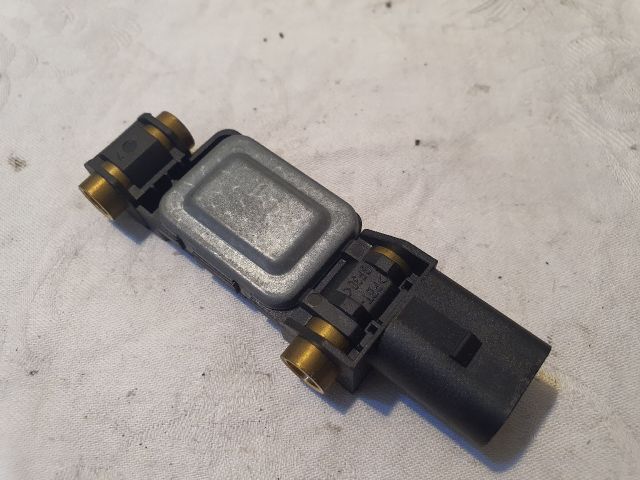 bontott AUDI A4 B6 Jobb hátsó Oldal Ütközés Érzékelő