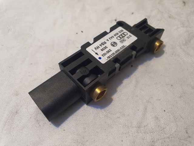 bontott AUDI A4 B6 Jobb hátsó Oldal Ütközés Érzékelő