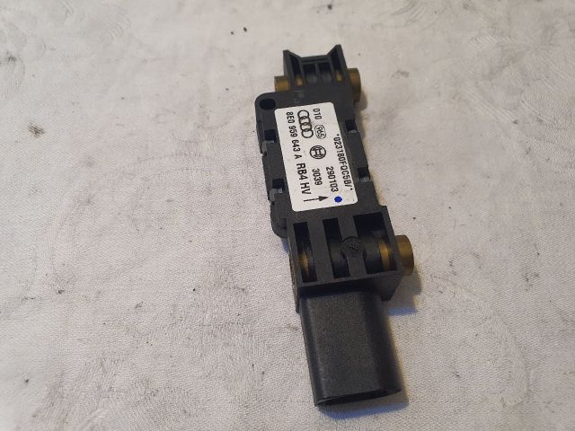 bontott AUDI A4 B6 Jobb hátsó Oldal Ütközés Érzékelő