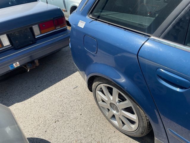 bontott AUDI A4 B6 Jobb hátsó Sárvédő