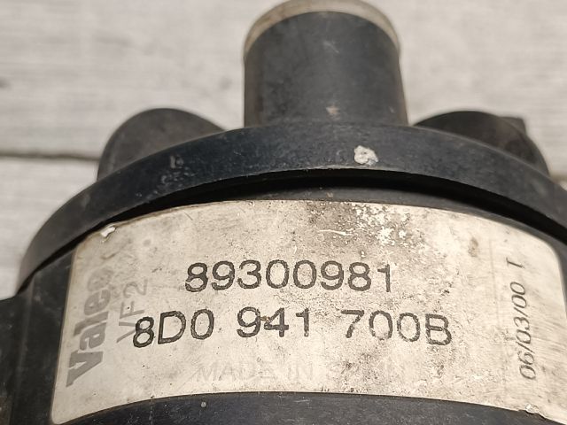 bontott AUDI A4 B6 Jobb Ködfényszóró