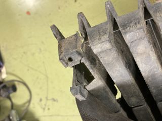 bontott AUDI A4 B6 Jobb Ködlámpa Rács