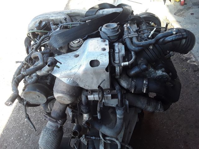 bontott AUDI A4 B6 Jobb Leömlő (V-Motor/Boxer)