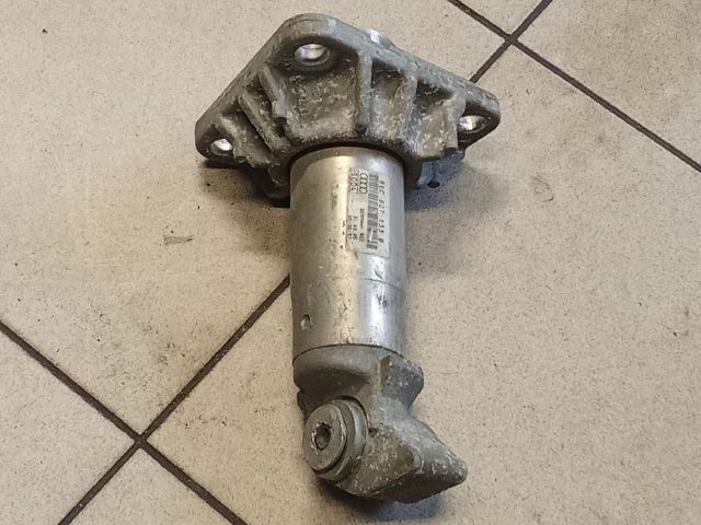 bontott AUDI A4 B6 Jobb Lökhárító Tartó Nyúlványvég