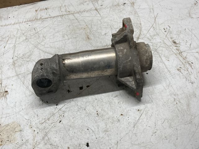 bontott AUDI A4 B6 Jobb Lökhárító Tartó Nyúlványvég