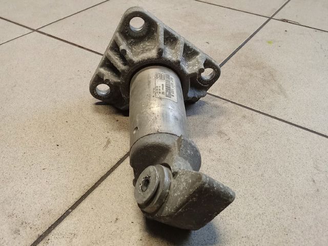 bontott AUDI A4 B6 Jobb Lökhárító Tartó Nyúlványvég