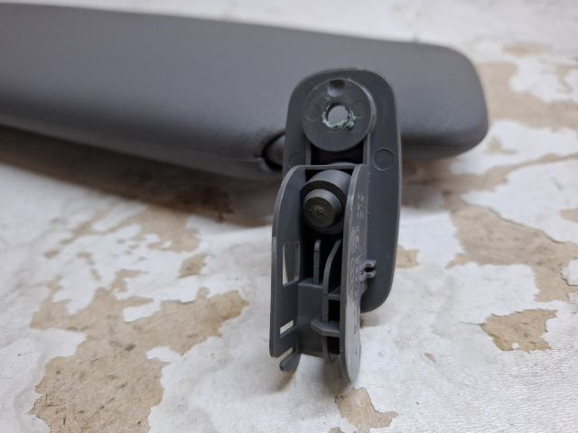 bontott AUDI A4 B6 Jobb Napellenző