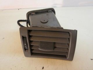 bontott AUDI A4 B6 Jobb Szellőző