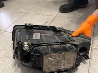 bontott AUDI A4 B6 Jobb Xenon Fényszóró