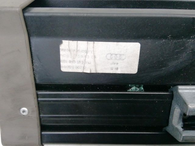 bontott AUDI A4 B6 Kalaptartó