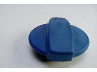 bontott AUDI A4 B6 Kiegyenlítőtartály Sapka