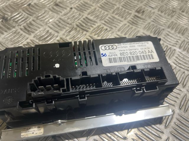 bontott AUDI A4 B6 Klíma Kapcsoló