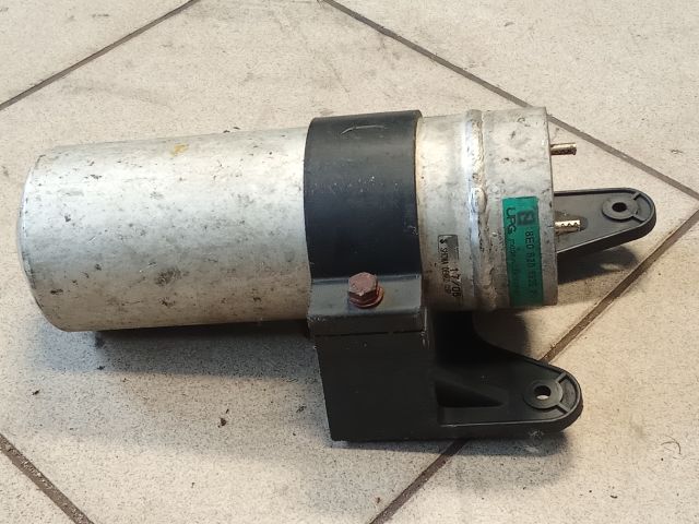 bontott AUDI A4 B6 Klíma Párátlanító Tartály