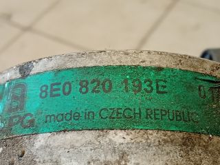 bontott AUDI A4 B6 Klíma Párátlanító Tartály