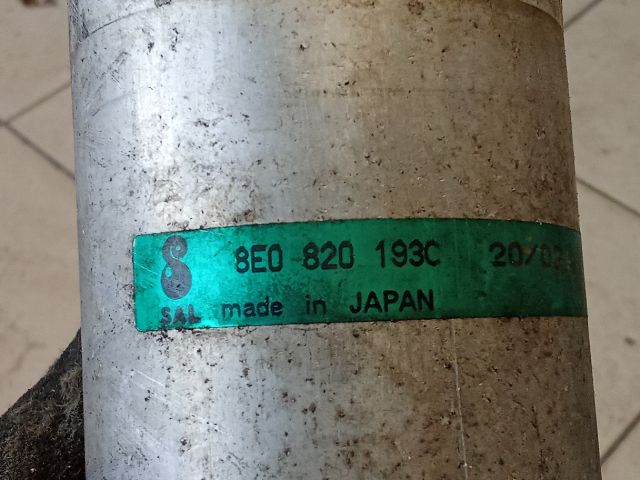 bontott AUDI A4 B6 Klíma Párátlanító Tartály