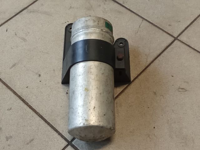 bontott AUDI A4 B6 Klíma Párátlanító Tartály