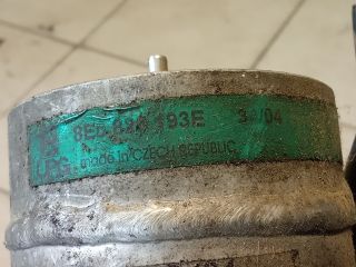 bontott AUDI A4 B6 Klíma Párátlanító Tartály