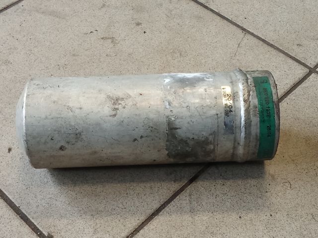 bontott AUDI A4 B6 Klíma Párátlanító Tartály