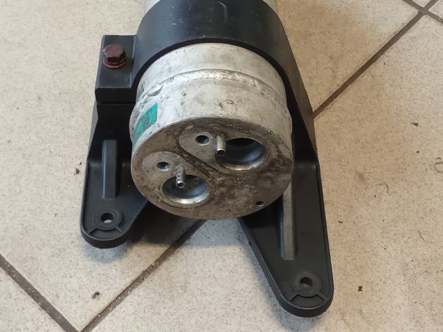 bontott AUDI A4 B6 Klíma Párátlanító Tartály