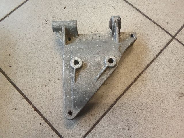 bontott AUDI A4 B6 Klímakompresszor Tartó Bak