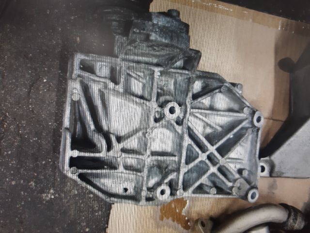 bontott AUDI A4 B6 Klímakompresszor Tartó Bak