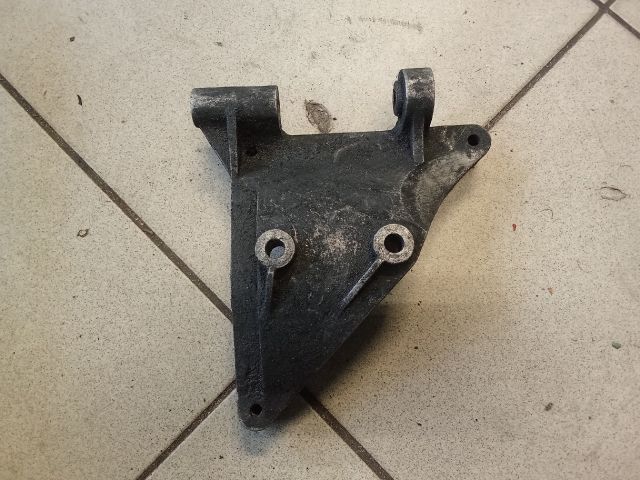 bontott AUDI A4 B6 Klímakompresszor Tartó Bak