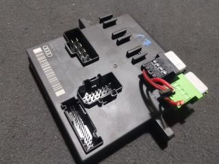 bontott AUDI A4 B6 Komfort Elektronika