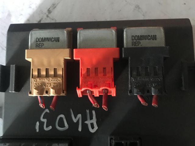 bontott AUDI A4 B6 Komfort Elektronika