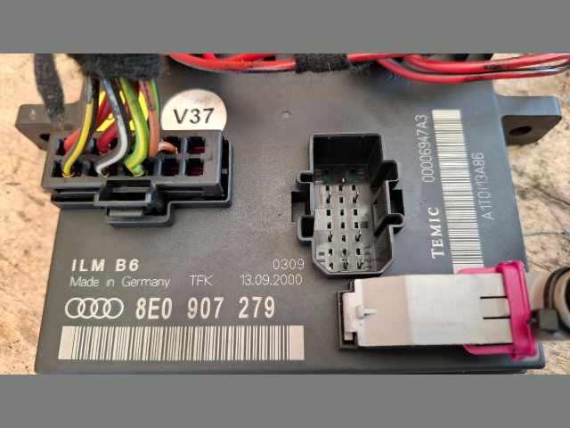 bontott AUDI A4 B6 Komfort Elektronika