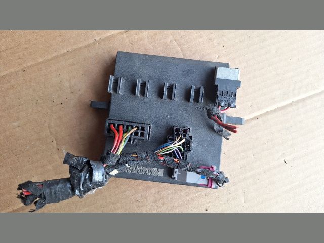 bontott AUDI A4 B6 Komfort Elektronika